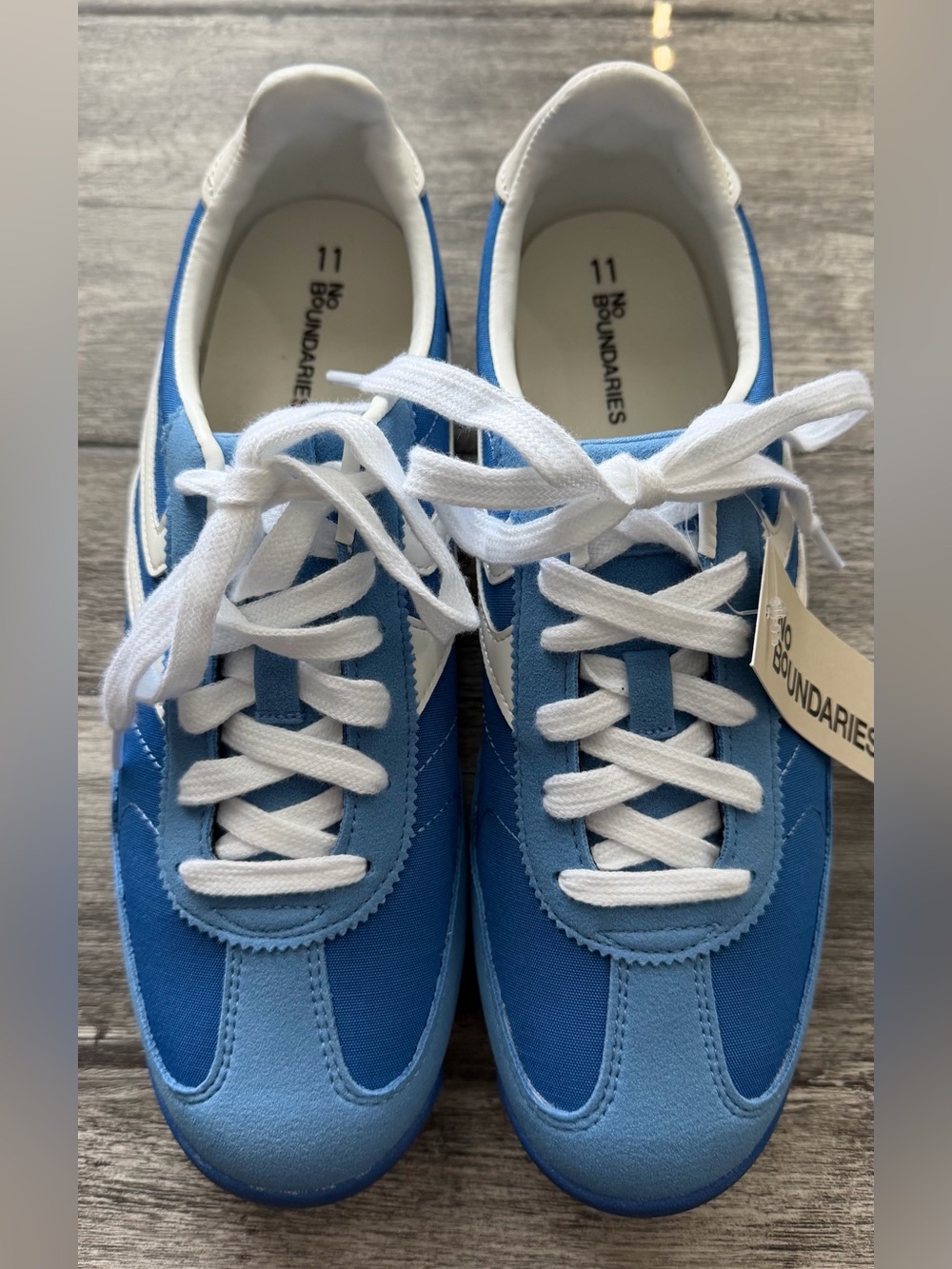 No Boundaries Kids Two-Tone Blue Lace-Up Sneakers
